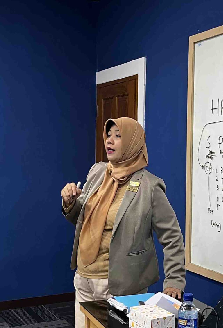 MENUJU INDONESIA EMAS 2045: MENGHAPUS SEKAT ANTARA KORPORASI, AKADEMISI, DAN KOMPETENSI